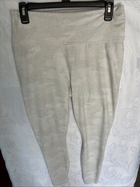 Fabletics Light Gray Camo Women’s Leggings